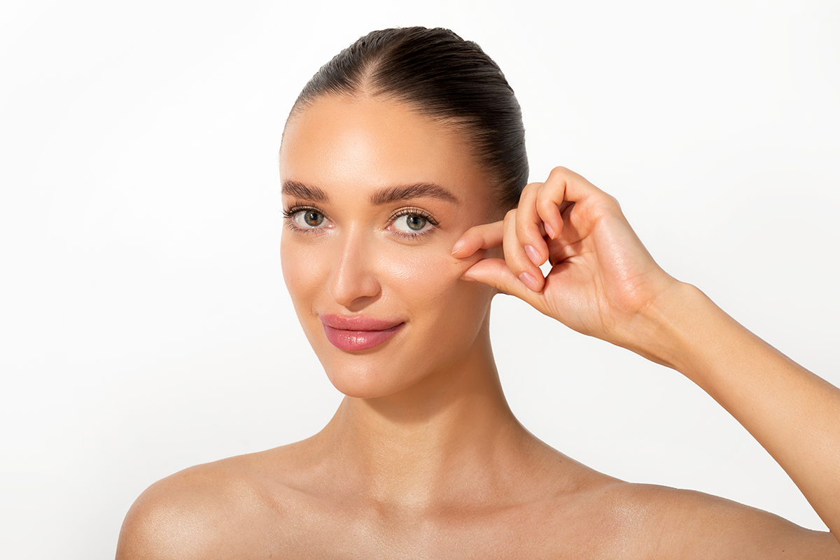 Cheek filler treatment, cheekbones lifting concept